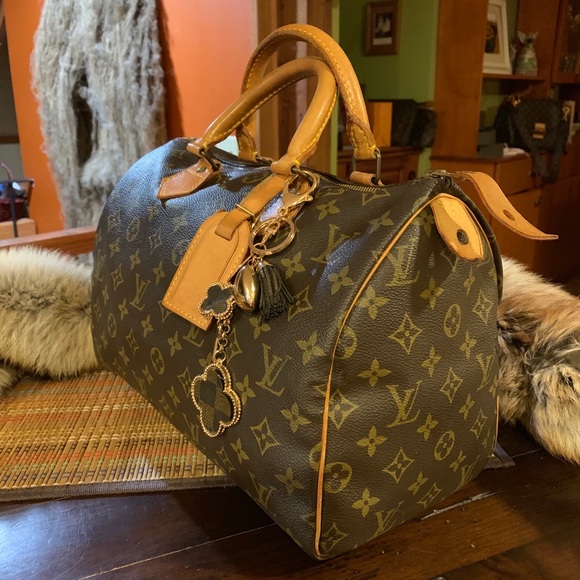 🎁💚AUTH SPEEDY 30 NAME TAG EUC BEAUTIFUL💚🎁 - Picture 6 of 8